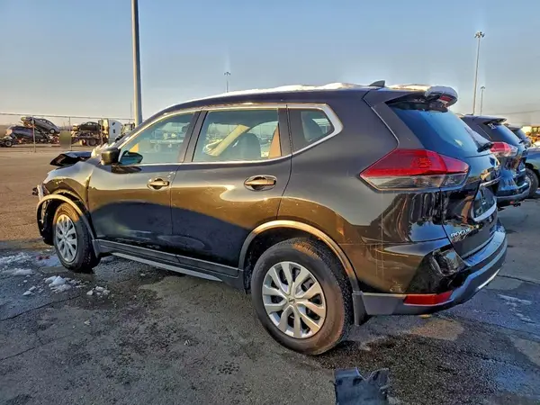 5N1AT2MV9JC762249 2018 NISSAN ROGUE - Image 2
