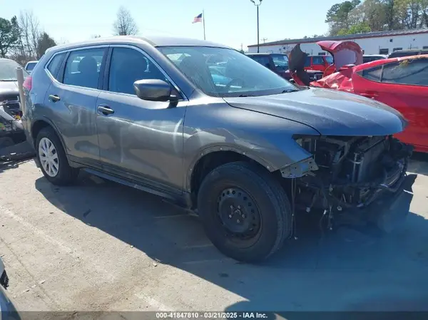 5N1AT2MV9JC768987 2018 NISSAN ROGUE - Image 1