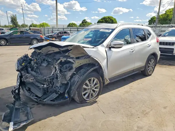 5N1AT2MV9JC769833 2018 NISSAN ROGUE - Image 1