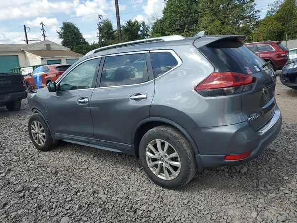 5N1AT2MV9JC770917 2018 NISSAN ROGUE - Image 2