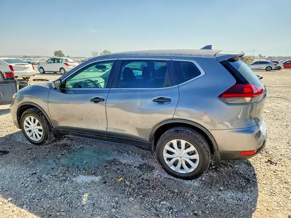 5N1AT2MV9JC771727 2018 NISSAN ROGUE - Image 2