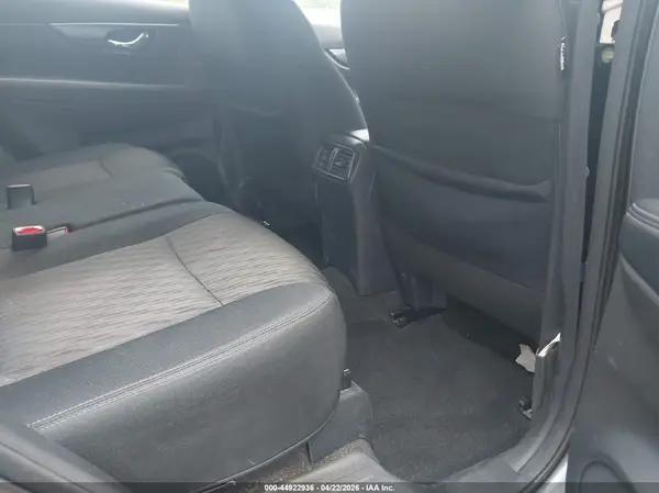 5N1AT2MV9JC771808 2018 NISSAN ROGUE - Image 8