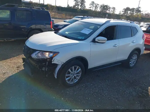 5N1AT2MV9JC772134 2018 NISSAN ROGUE - Image 2