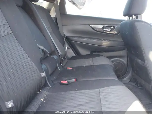 5N1AT2MV9JC772134 2018 NISSAN ROGUE - Image 8