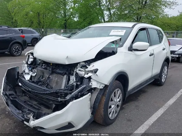 5N1AT2MV9JC775311 2018 NISSAN ROGUE - Image 2