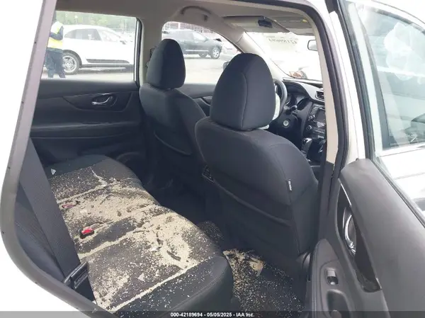 5N1AT2MV9JC775311 2018 NISSAN ROGUE - Image 8