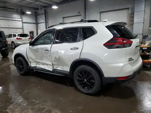5N1AT2MV9JC776040 2018 NISSAN ROGUE - Image 2