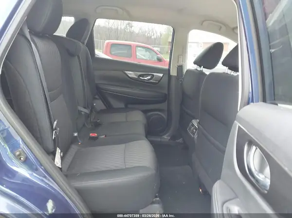 5N1AT2MV9JC787233 2018 NISSAN ROGUE - Image 8