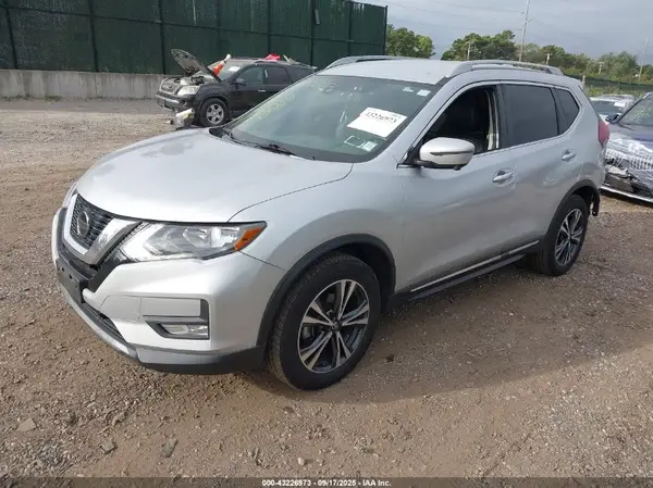 5N1AT2MV9JC787619 2018 NISSAN ROGUE - Image 2