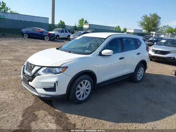 5N1AT2MV9JC791542 2018 NISSAN ROGUE - Image 2