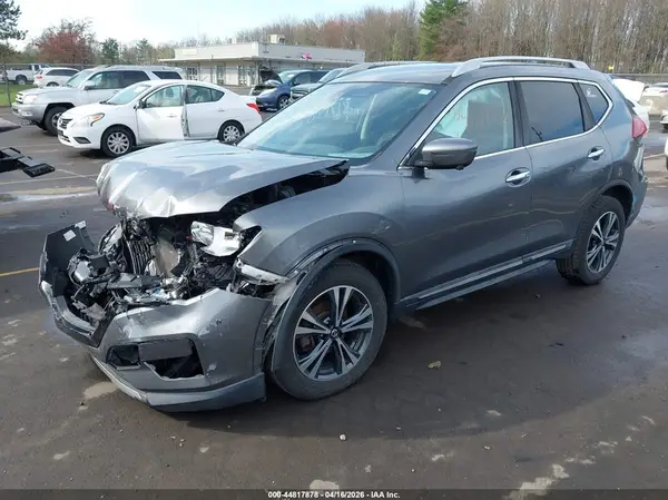 5N1AT2MV9JC794862 2018 NISSAN ROGUE - Image 2