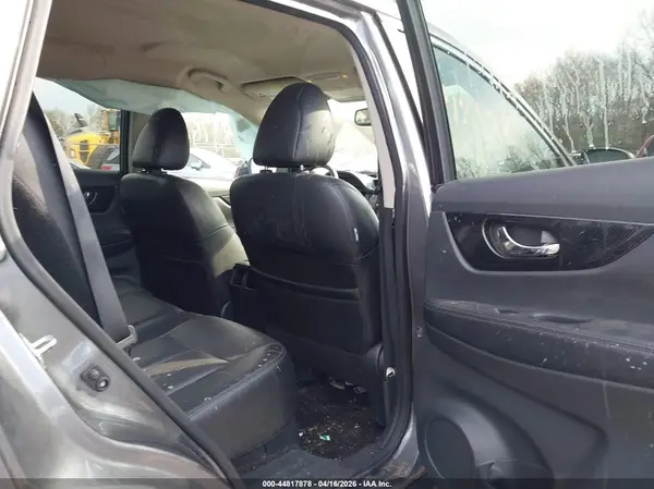 5N1AT2MV9JC794862 2018 NISSAN ROGUE - Image 8