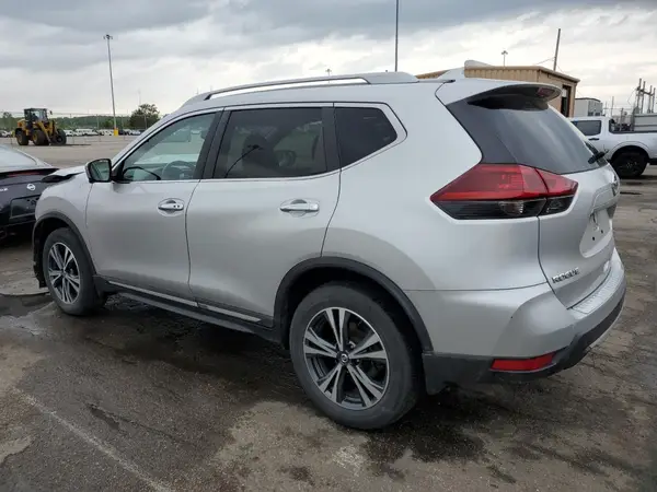 5N1AT2MV9JC797177 2018 NISSAN ROGUE - Image 2