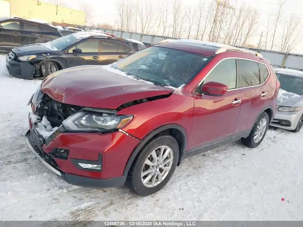5N1AT2MV9JC799494 2018 NISSAN ROGUE - Image 2