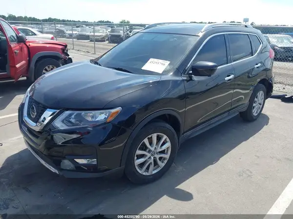 5N1AT2MV9JC800353 2018 NISSAN ROGUE - Image 2