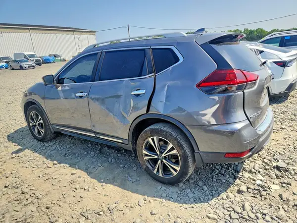5N1AT2MV9JC805259 2018 NISSAN ROGUE - Image 2
