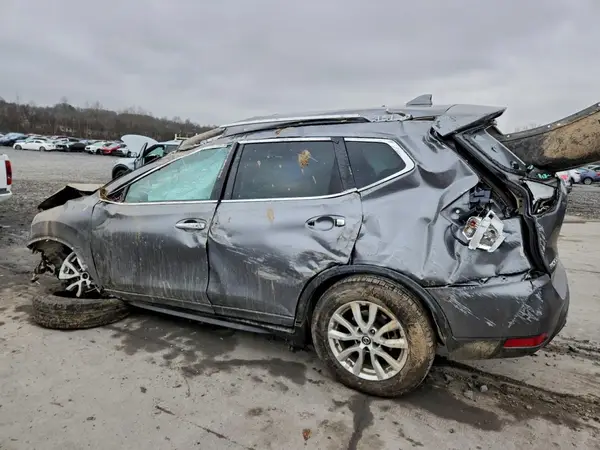 5N1AT2MV9JC806332 2018 NISSAN ROGUE - Image 2