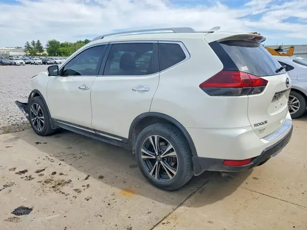5N1AT2MV9JC814009 2018 NISSAN ROGUE - Image 2