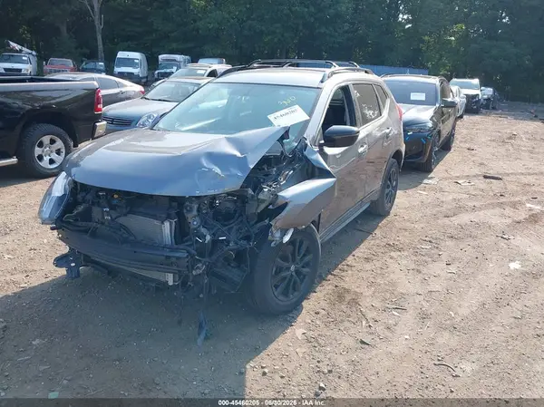 5N1AT2MV9JC814169 2018 NISSAN ROGUE - Image 2