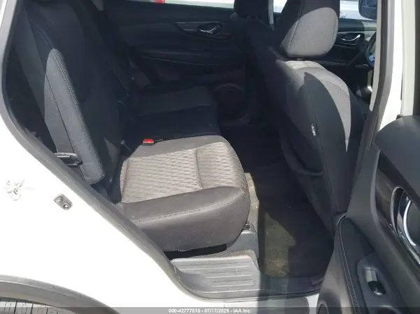 5N1AT2MV9JC816035 2018 NISSAN ROGUE - Image 8