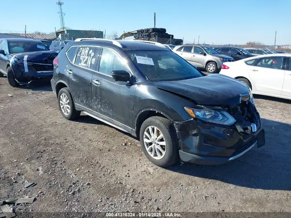 5N1AT2MV9JC816987 2018 NISSAN ROGUE - Image 1