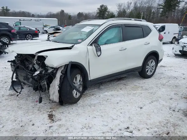 5N1AT2MV9JC817220 2018 NISSAN ROGUE - Image 2