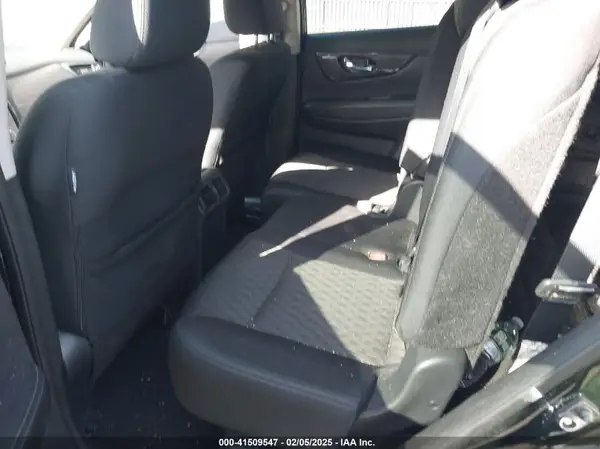 5N1AT2MV9JC821798 2018 NISSAN ROGUE - Image 8