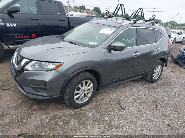 5N1AT2MV9JC838925 2018 NISSAN ROGUE - Image 2