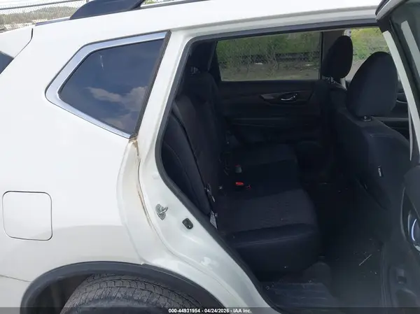 5N1AT2MV9JC841355 2018 NISSAN ROGUE - Image 8