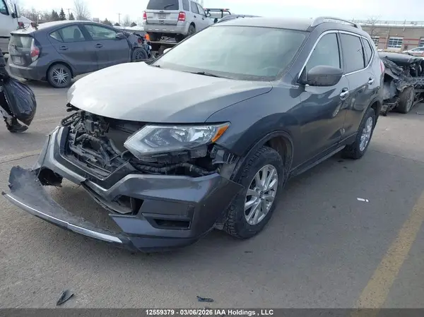 5N1AT2MV9JC846376 2018 NISSAN ROGUE - Image 2