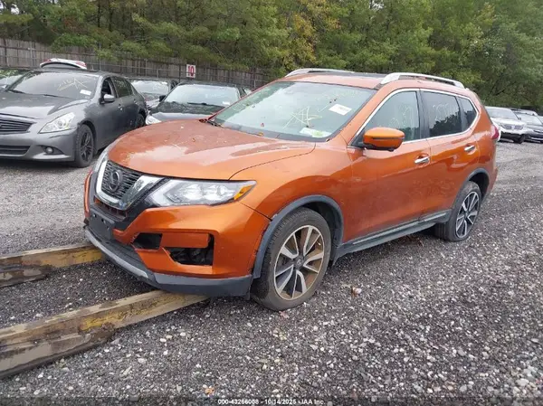 5N1AT2MV9KC711951 2019 NISSAN ROGUE - Image 2