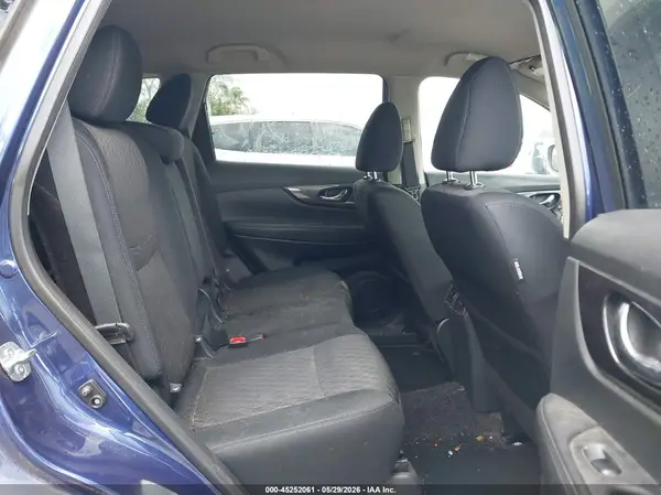 5N1AT2MV9KC717409 2019 NISSAN ROGUE - Image 8