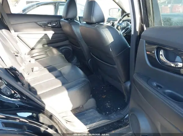 5N1AT2MV9KC725283 2019 NISSAN ROGUE - Image 8