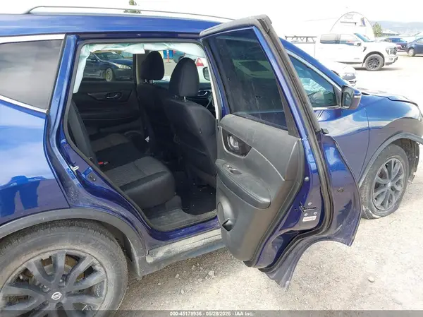 5N1AT2MV9KC735425 2019 NISSAN ROGUE - Image 8