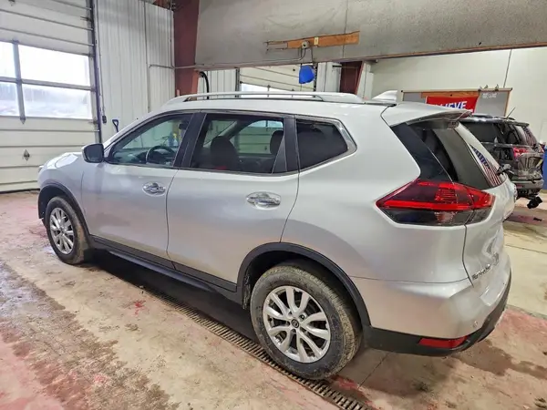 5N1AT2MV9KC735960 2019 NISSAN ROGUE - Image 2