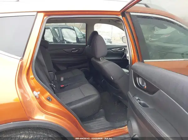 5N1AT2MV9KC738115 2019 NISSAN ROGUE - Image 8