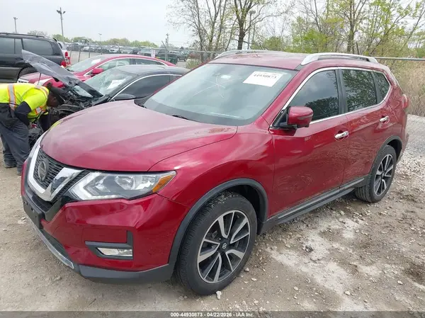 5N1AT2MV9KC746182 2019 NISSAN ROGUE - Image 2