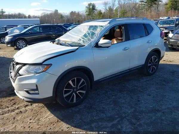 5N1AT2MV9KC749812 2019 NISSAN ROGUE - Image 2