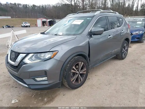 5N1AT2MV9KC759840 2019 NISSAN ROGUE - Image 2