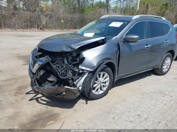 5N1AT2MV9KC770000 2019 NISSAN ROGUE - Image 2