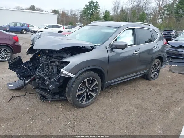 5N1AT2MV9KC770613 2019 NISSAN ROGUE - Image 2
