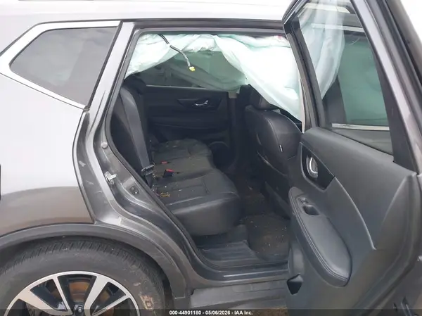 5N1AT2MV9KC770613 2019 NISSAN ROGUE - Image 8