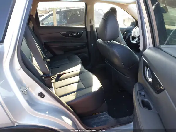 5N1AT2MV9KC773642 2019 NISSAN ROGUE - Image 8