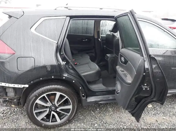 5N1AT2MV9KC780896 2019 NISSAN ROGUE - Image 8