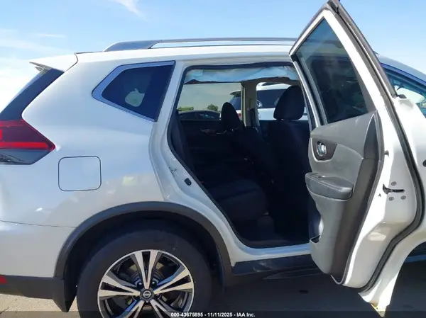 5N1AT2MV9KC782308 2019 NISSAN ROGUE - Image 8