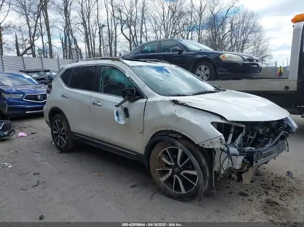 5N1AT2MV9KC787248 2019 NISSAN ROGUE - Image 1