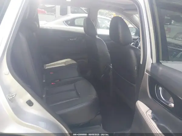 5N1AT2MV9KC787900 2019 NISSAN ROGUE - Image 8