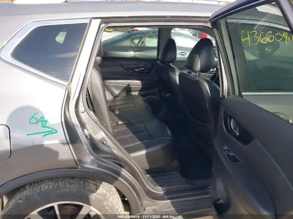 5N1AT2MV9KC789551 2019 NISSAN ROGUE - Image 8