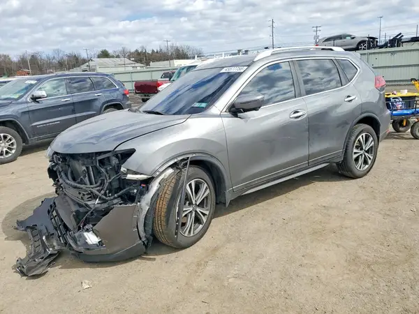 5N1AT2MV9KC821205 2019 NISSAN ROGUE - Image 1