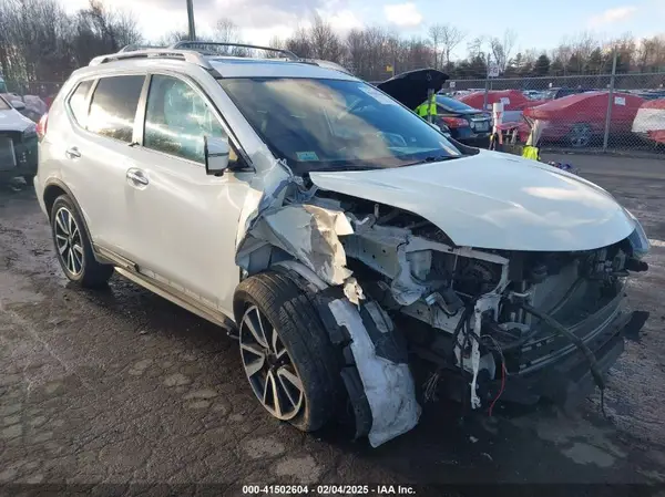 5N1AT2MV9KC840868 2019 NISSAN ROGUE - Image 1